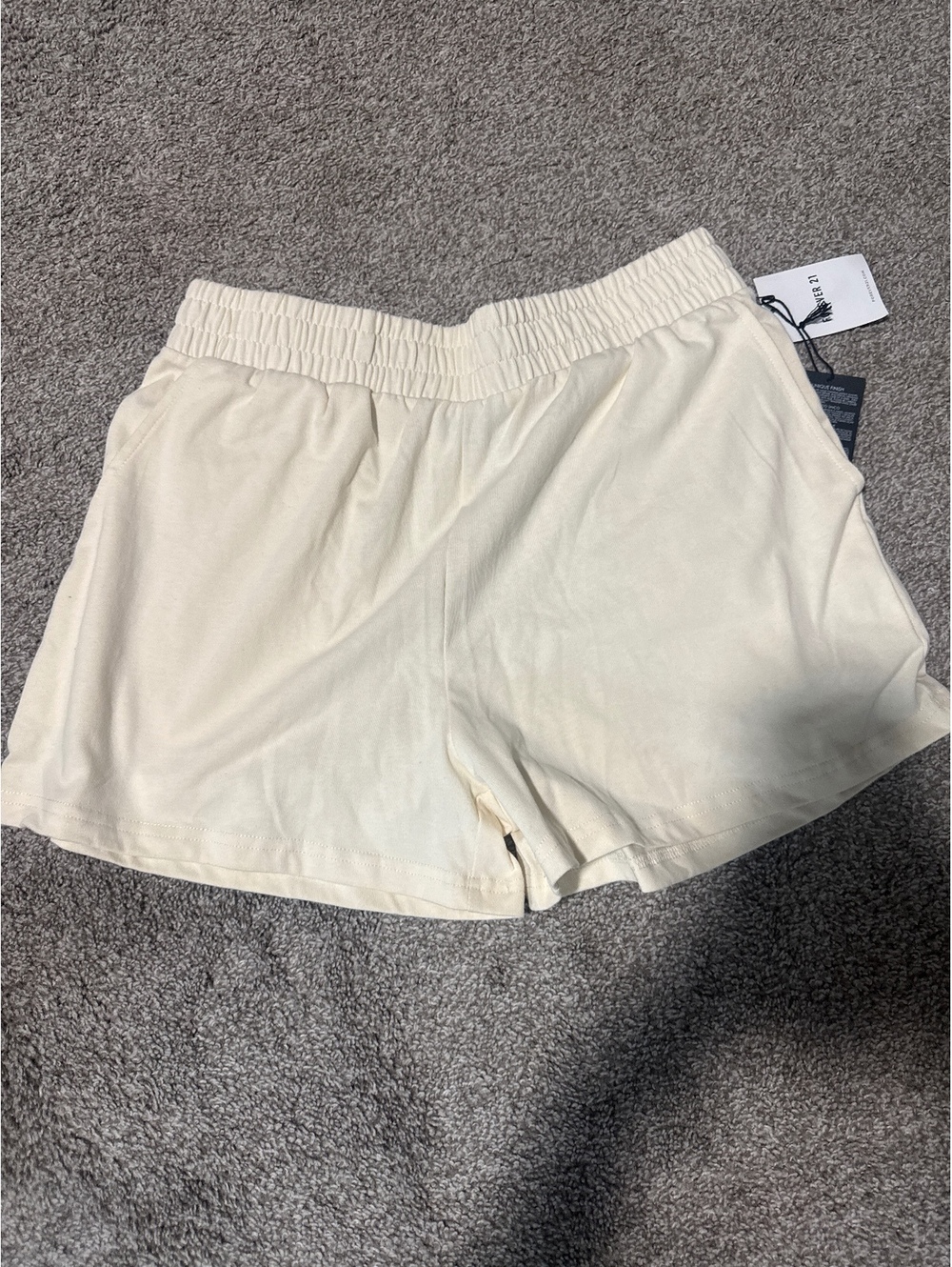 Forever 21 Cream Elastic Waist Shorts‎ Size L